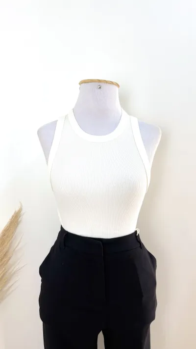 CROPPED FEM SM