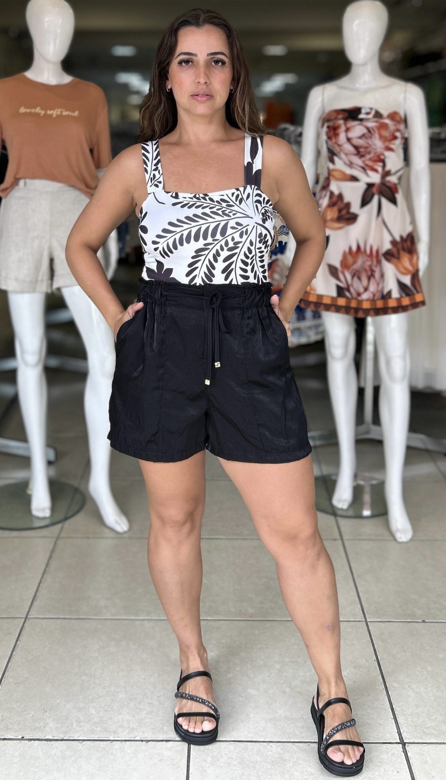 SHORTS FEM