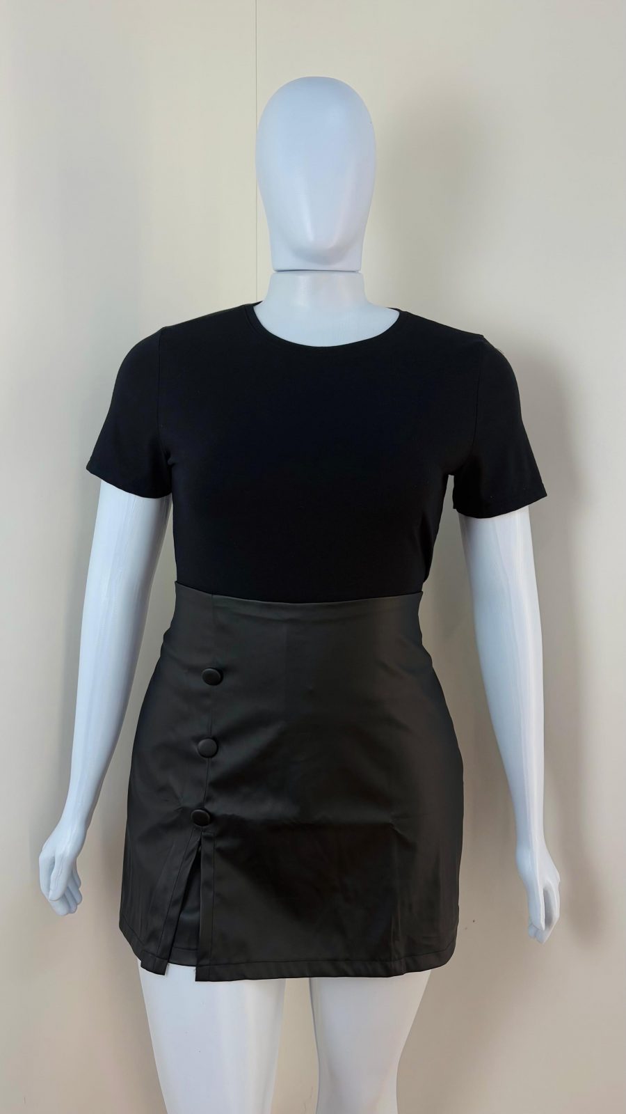 SHORTS SAIA FEM COURNO R74