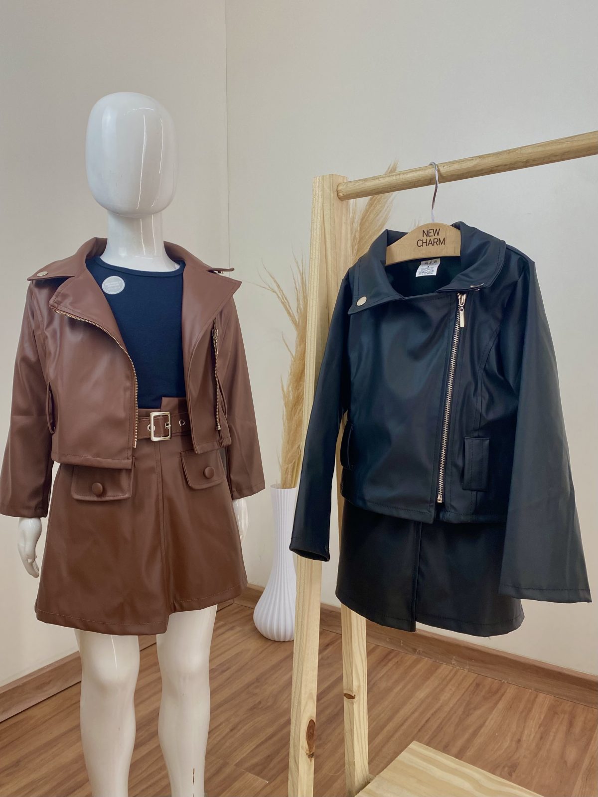 CONJ FEM INF JAQUETA+SAIA
