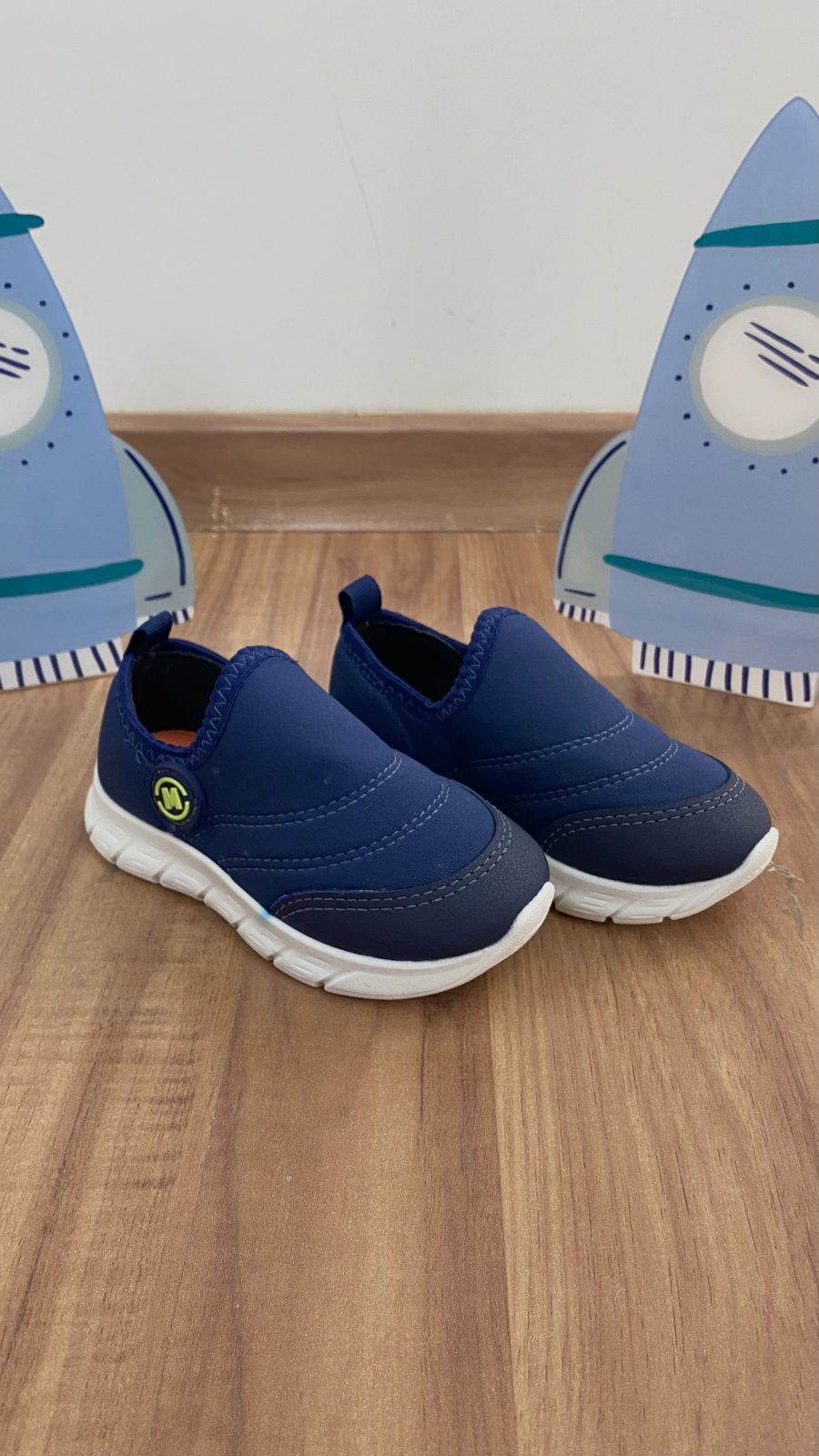 TENIS MASC INF M124