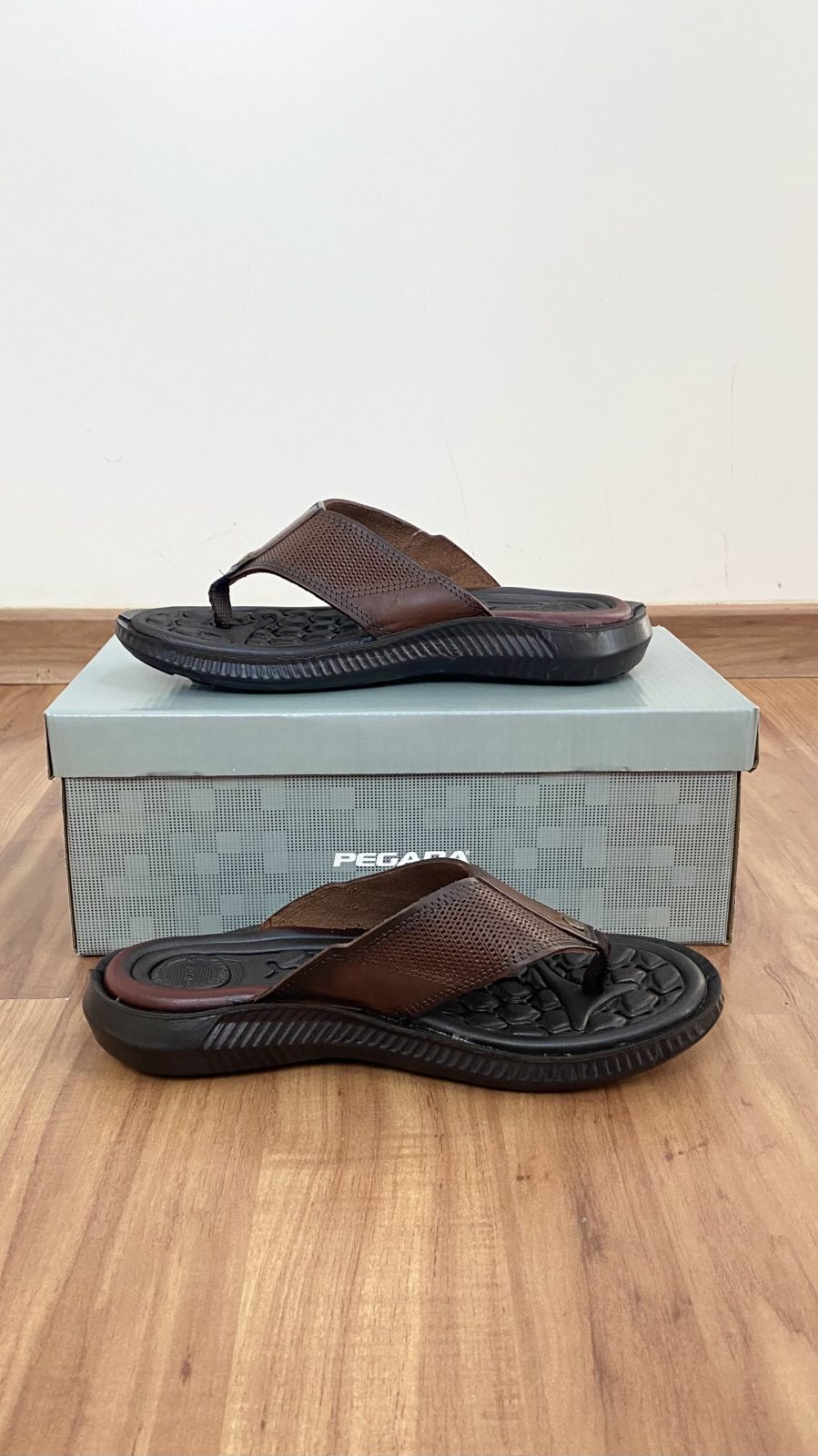 CHINELO MASC ANILINA